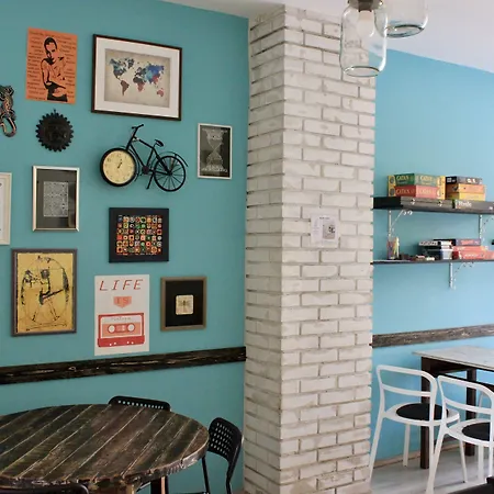 Falling Lakes Hostel-3